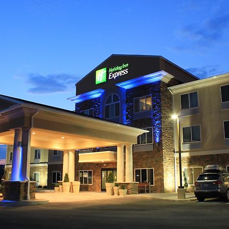 Holiday Inn Express Belle Vernon Exterior photo